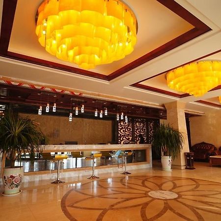 Sunshine Holiday Hotel Liaocseng Kültér fotó