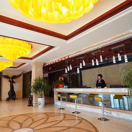 Sunshine Holiday Hotel Liaocseng Kültér fotó