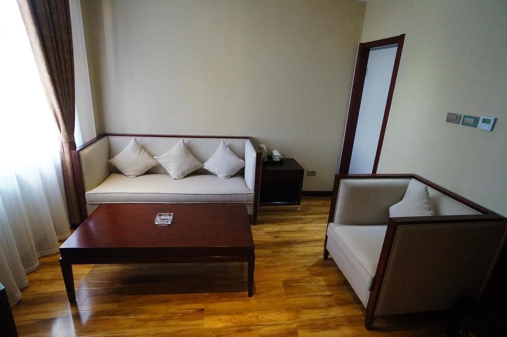 Sunshine Holiday Hotel Liaocseng Kültér fotó