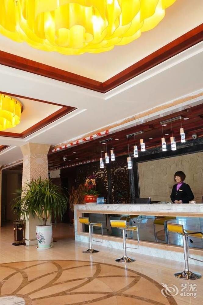 Sunshine Holiday Hotel Liaocseng Kültér fotó